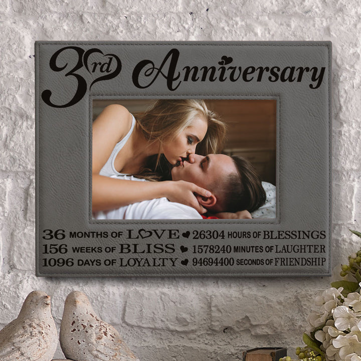 3rd Anniversary Love Bliss Leather Frame
