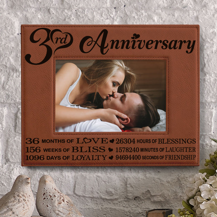 3rd Anniversary Love Bliss Leather Frame